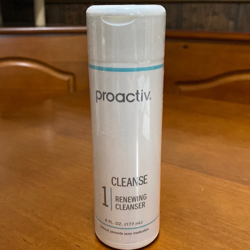 Original proactiv renewing cleanser. Brand new. Never opened